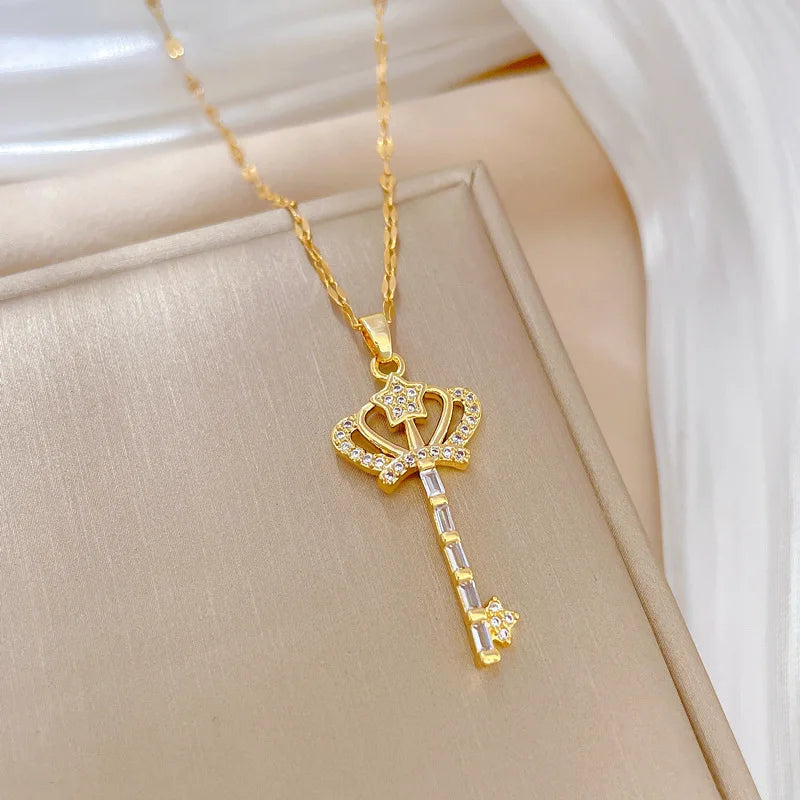 Crown Key Pendant Choker Necklace – Gold Stainless Steel Pendant Choker Necklace Nixie