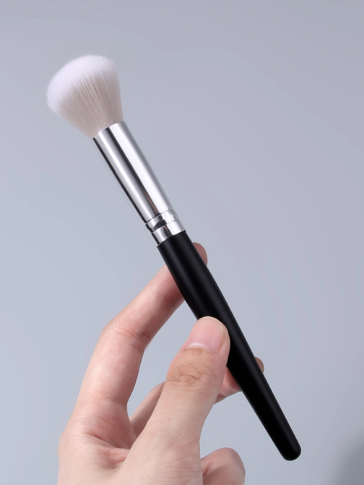 Wooden Handle Blush Brush – Soft Wool Fiber Makeup Brush Makeup Brush Nixie