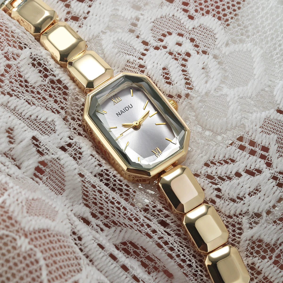 Gold Casual Quartz Watch – Stainless Steel Band | Naidu Fashion Quartz Watch Nixie