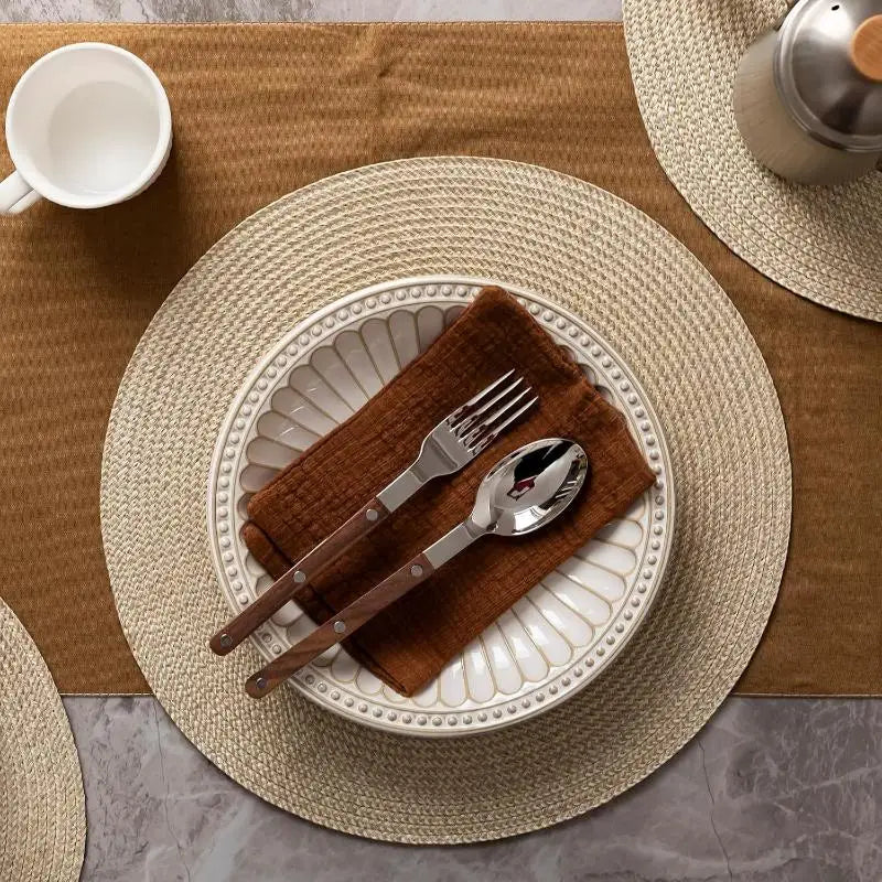 Round 38cm Woven Christmas Placemat – Heat-Resistant Table Mat