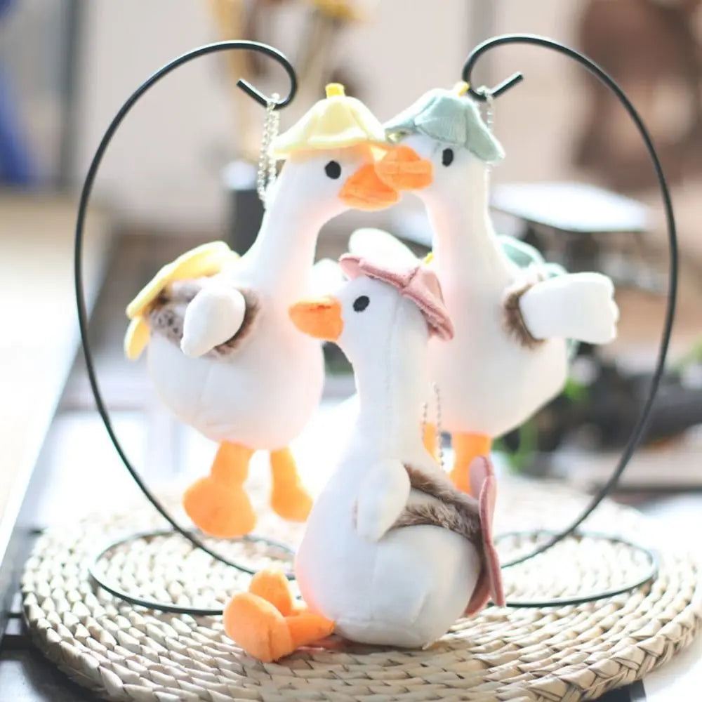 Cute Plush White Goose Keychain – Soft Stuffed Animal Charm