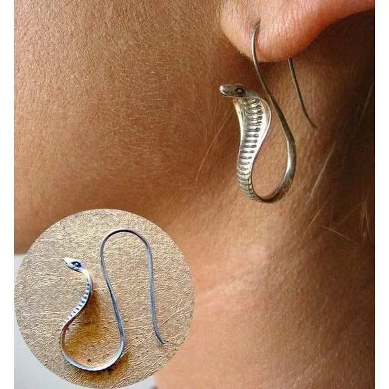 Cobra Snake Stud Earrings – Rhinestone Zinc Alloy Fashion Studs Fashion Stud Earrings Nixie