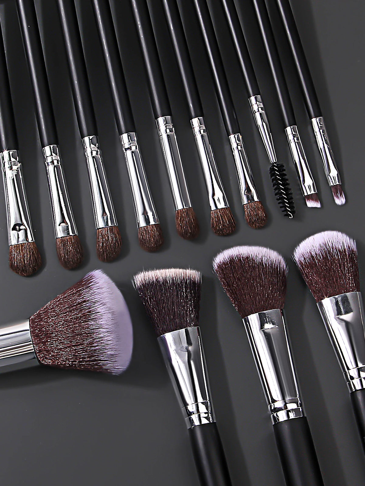18-Piece Professional Makeup Brush Set – Wood & Wool Fiber Makeup Brush Set Nixie