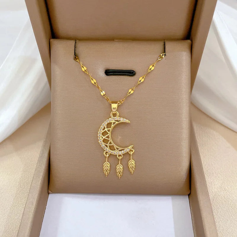Moon Pendant Necklace Gold Choker – Minimalist Women's Jewelry Pendant Necklace Nixie