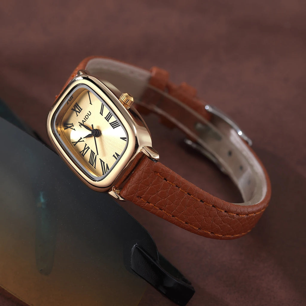 Women's Leather Strap Quartz Watch – Roman Numeral Casual Style Women's Quartz Watch Nixie