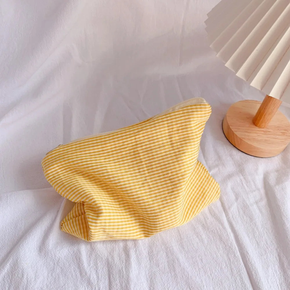 Plaid Travel Makeup Bag Large Capacity Zipper Cosmetic Pouch Cosmetic Travel Bag Nixie Yellow