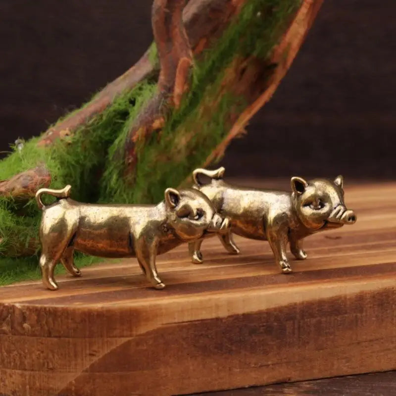Handcrafted Brass Mini Pig Figurine Retro Desk Ornament Tea Pet Brass Collectible Figurine Nixie