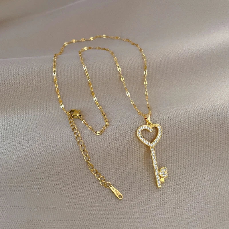 Heart & Key Gold Pendant Necklace – Zircon Collarbone Chain Pendant Necklace Nixie