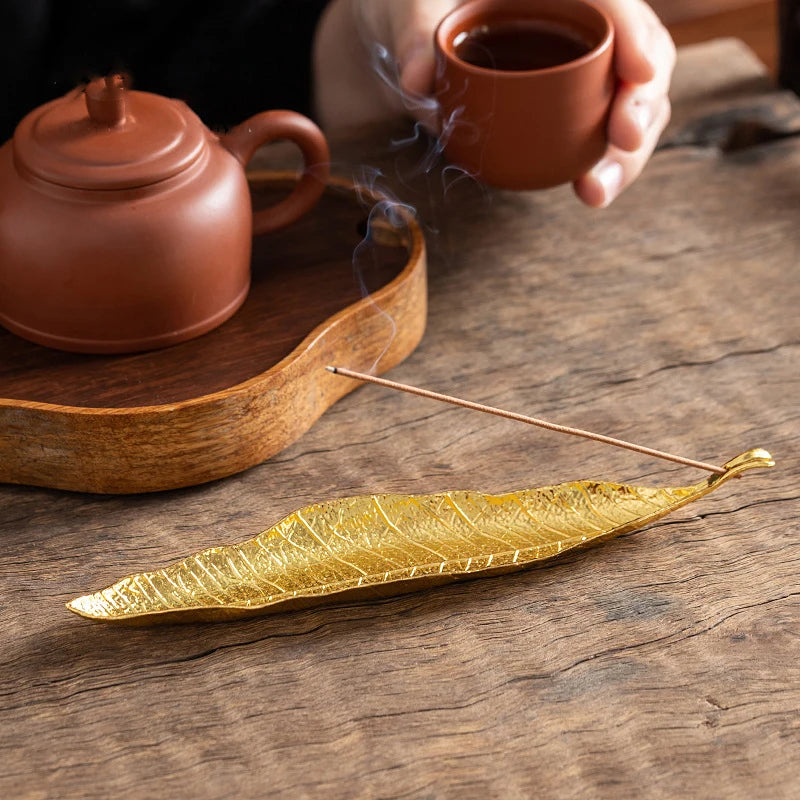 Long Leaf Incense Holder & Ash Catcher – Meditation Décor Incense Holder Nixie