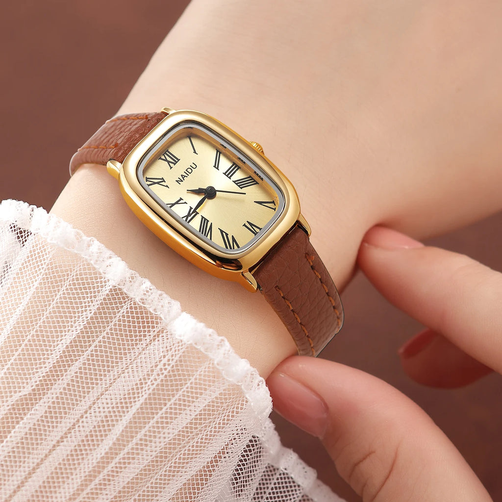 Women's Leather Strap Quartz Watch – Roman Numeral Casual Style Women's Quartz Watch Nixie