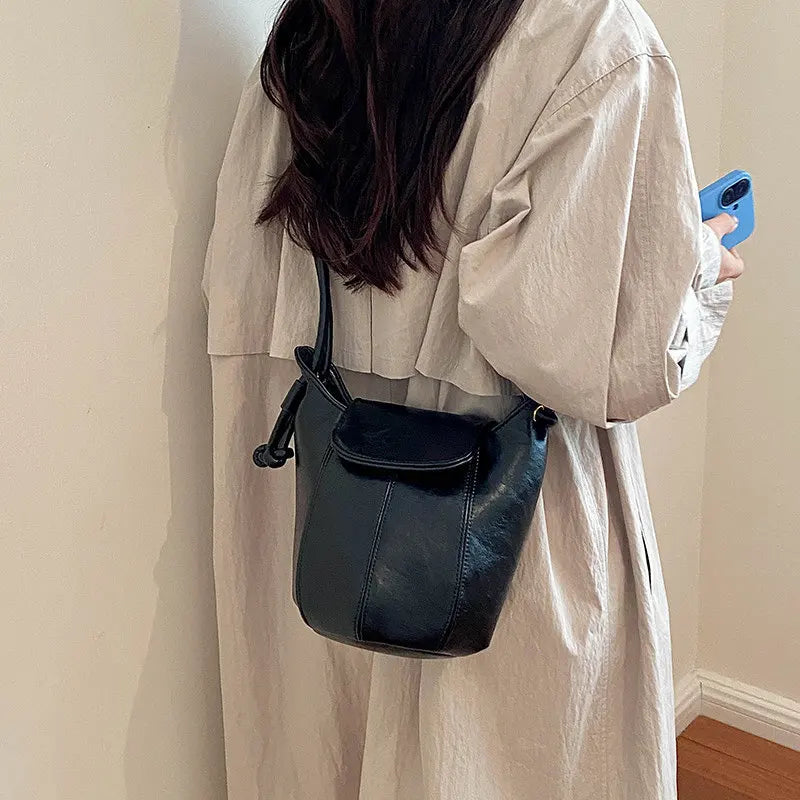 Nixie Retro Patent Leather Bucket Bag | Women's Crossbody Bucket Shoulder Bag Nixie