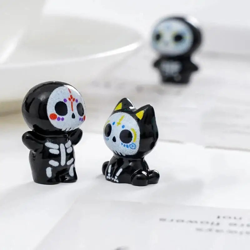 6 Mini Resin Sugar Skull Figurines – Halloween Day of Dead Décor Resin Skull Figurines Nixie