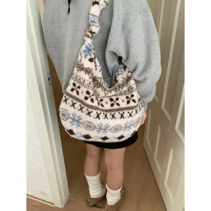 Korean Fair Isle Lamb Wool Tote Bag – Large Capacity | Nixie Shoulder Tote Bag Nixie