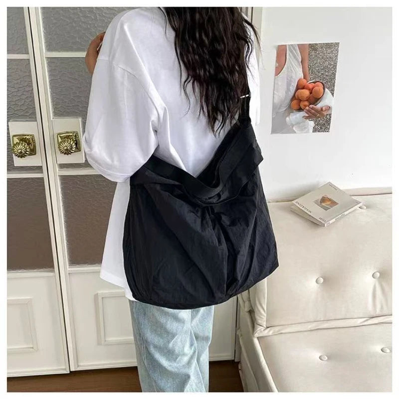Women's Large Capacity Minimalist Tote & Crossbody Bag