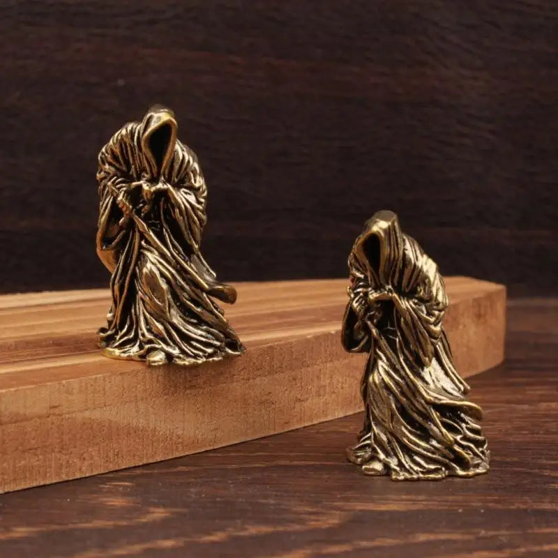 Retro Brass Death Statue Black Robe Punk Gothic Desktop Decor Decorative Figurine Nixie