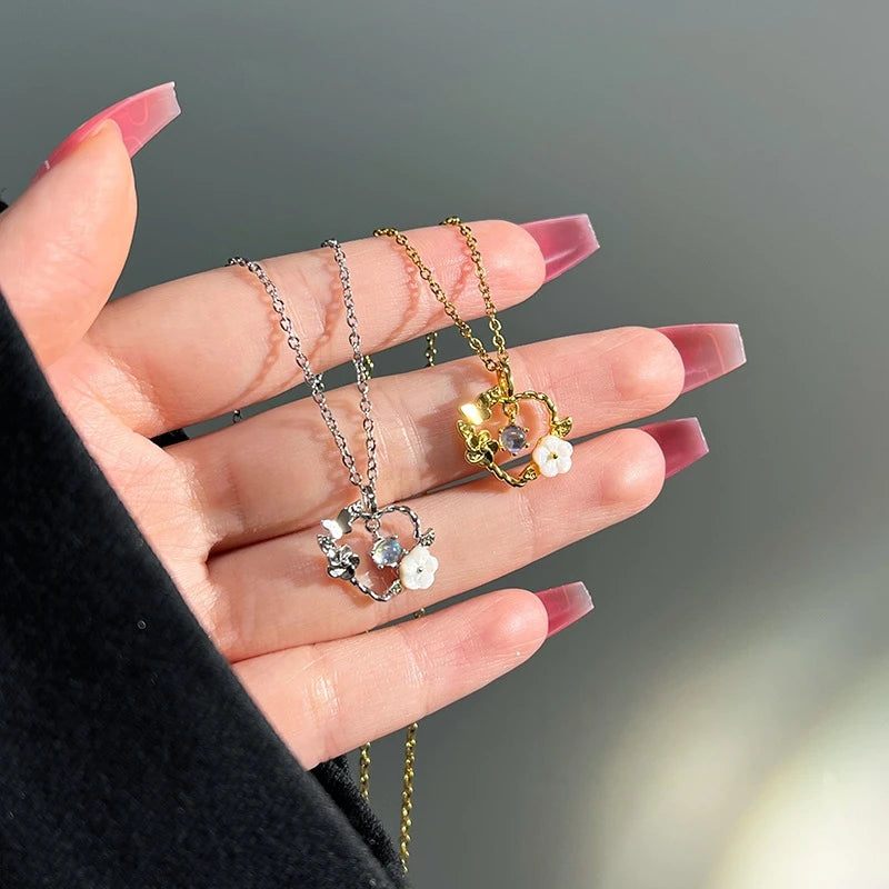 Pink Heart Beaded Necklace for Women – Vintage Minimalist Style Pendant Necklace Nixie