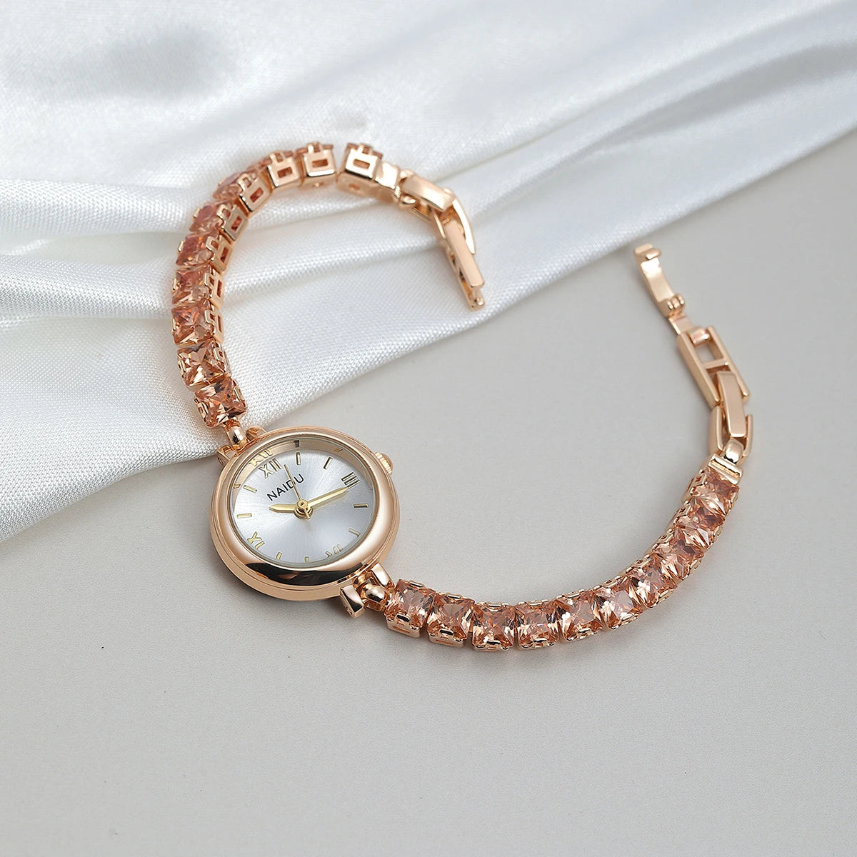 Women's Colorful Rhinestone Quartz Watch | Casual Fashion