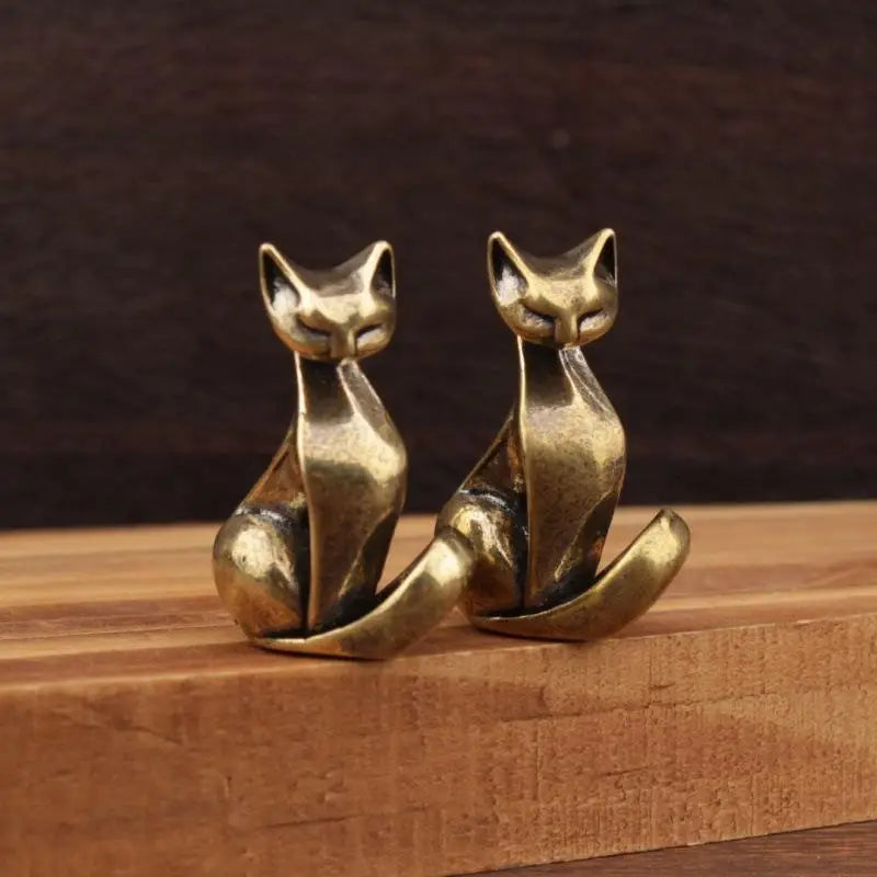 Brass Cat Figurine – Vintage Desktop Sculpture & Home Décor Decorative Figurine Nixie Default Title