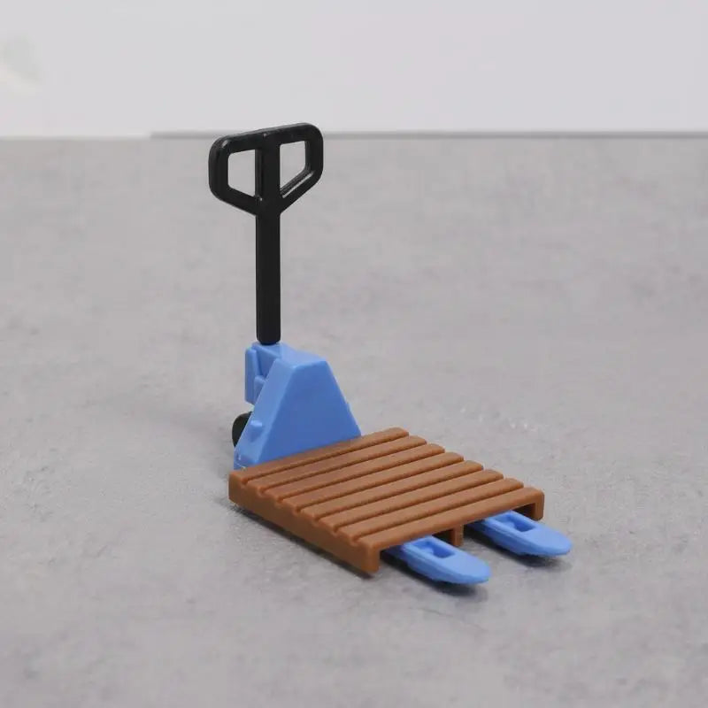 11Pcs Miniature Hand Cart Props Set – Diorama & Terrarium Decor