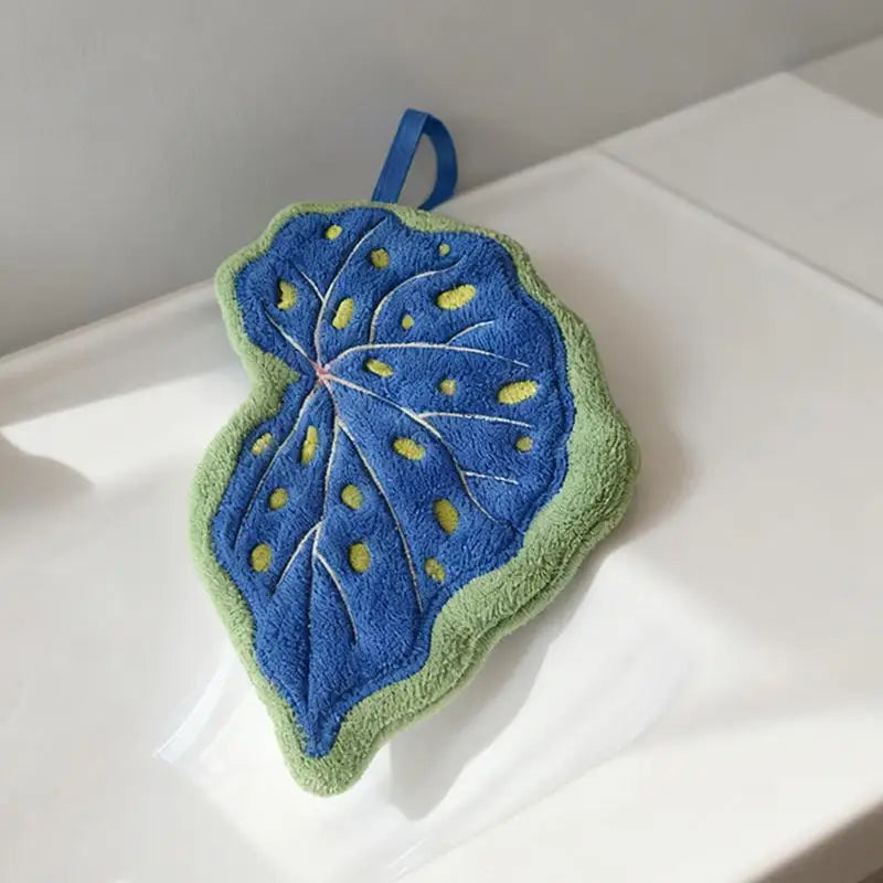 Leaf-Shaped Hand Towel – Soft Coral Fleece Hanging Towel Decorative Hand Towel Nixie