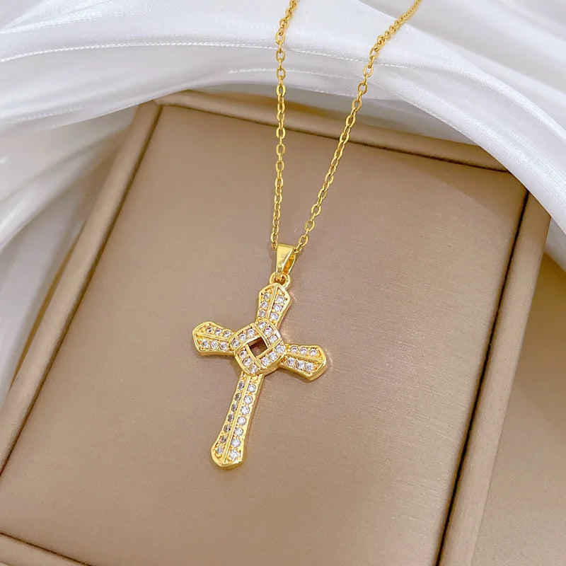 Luxury Gold Cross Pendant Necklace – Stainless Steel Choker Pendant Necklace Nixie
