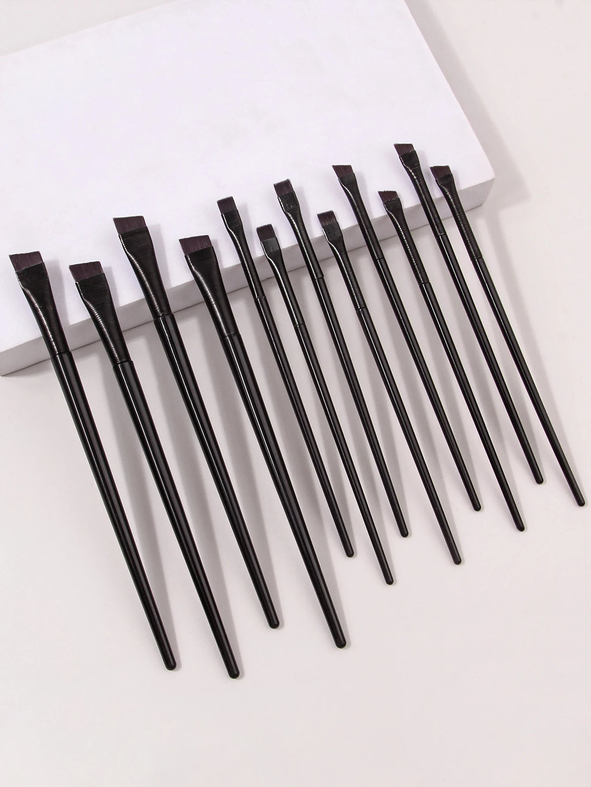 12-Piece Eye Makeup Brush Set – Eyeliner, Eyeshadow & Brow Eye Makeup Brush Set Nixie