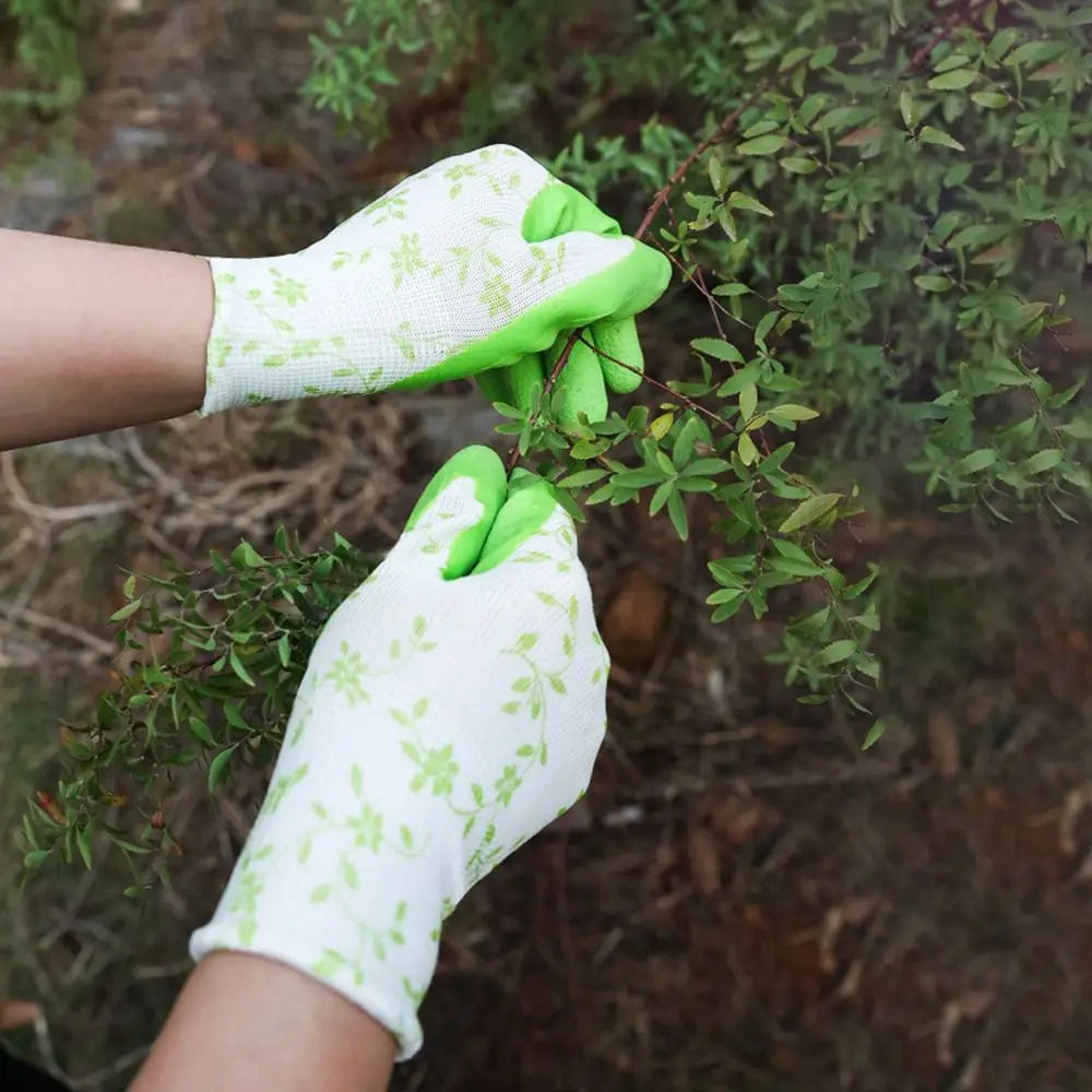 Latex Foam Garden Gloves – Non-Slip, Waterproof, One Size